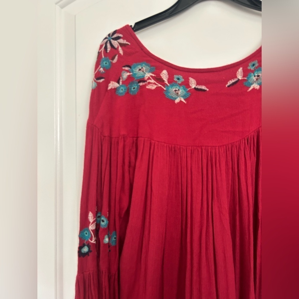 Free People Red Embroidered Te Amo Mini Dress size medium Flare sleeve bohemian - Picture 11 of 14